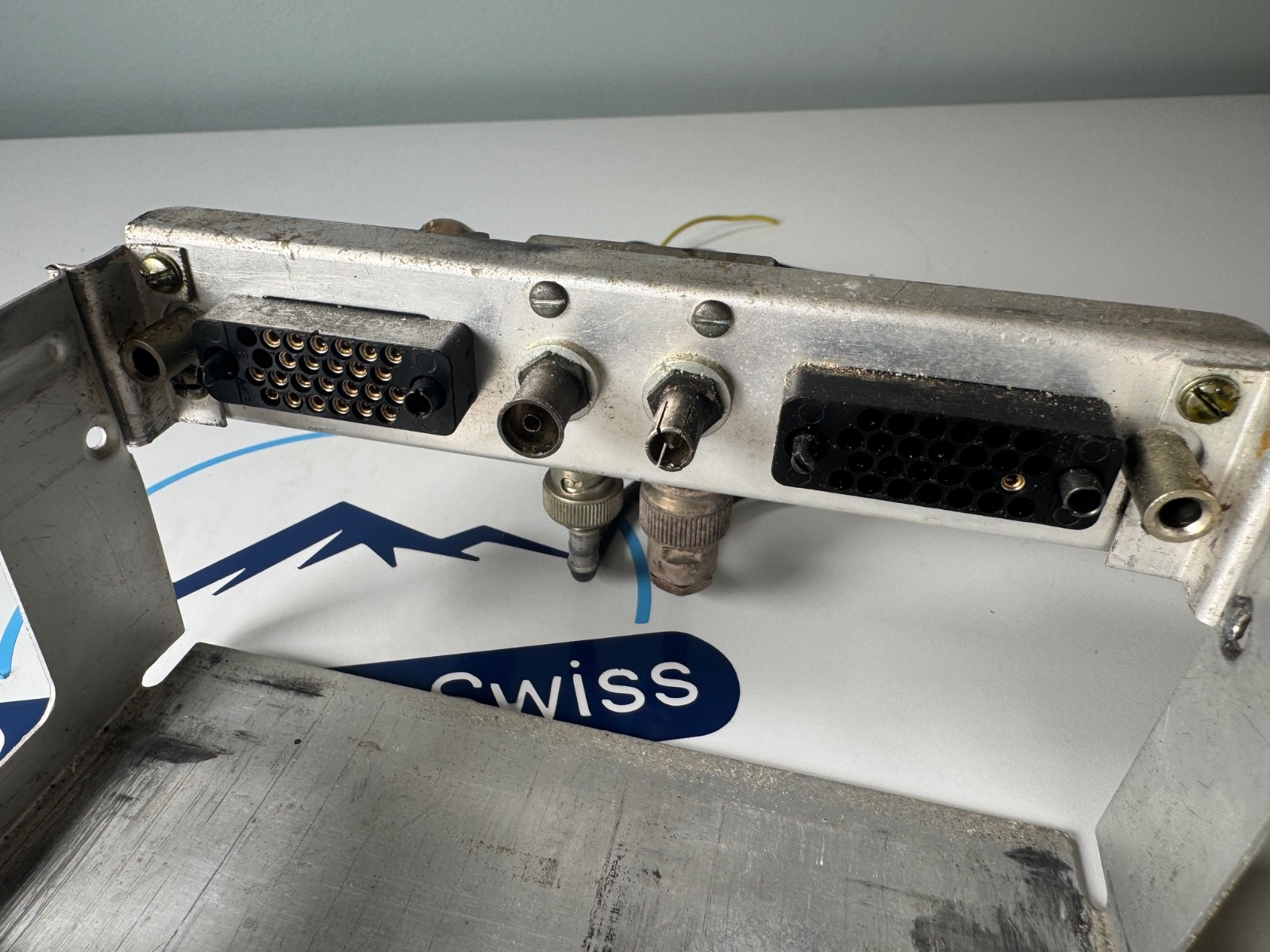 CESSNA ARC 40550-0001 MX300 NAV COMM MOUNTING TRAY ASSEMBLY