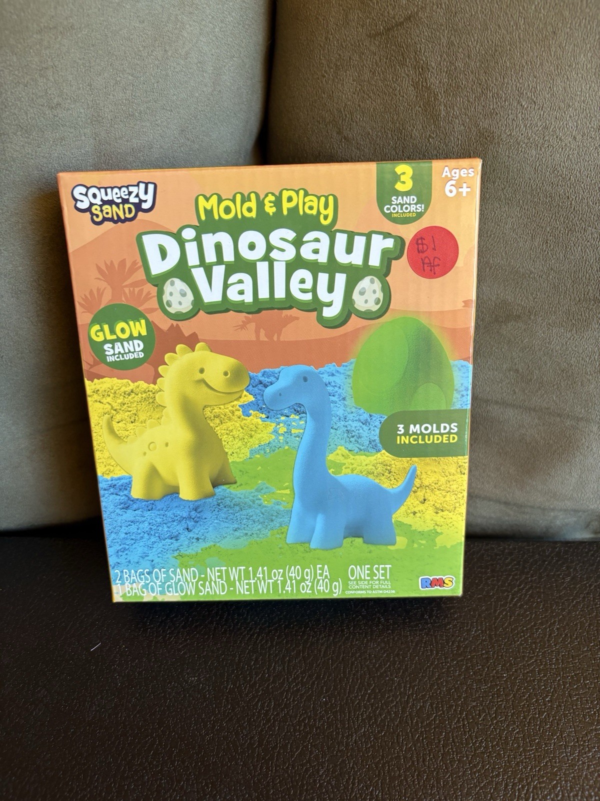 Dinosaur Valley Mold & Play New In Box