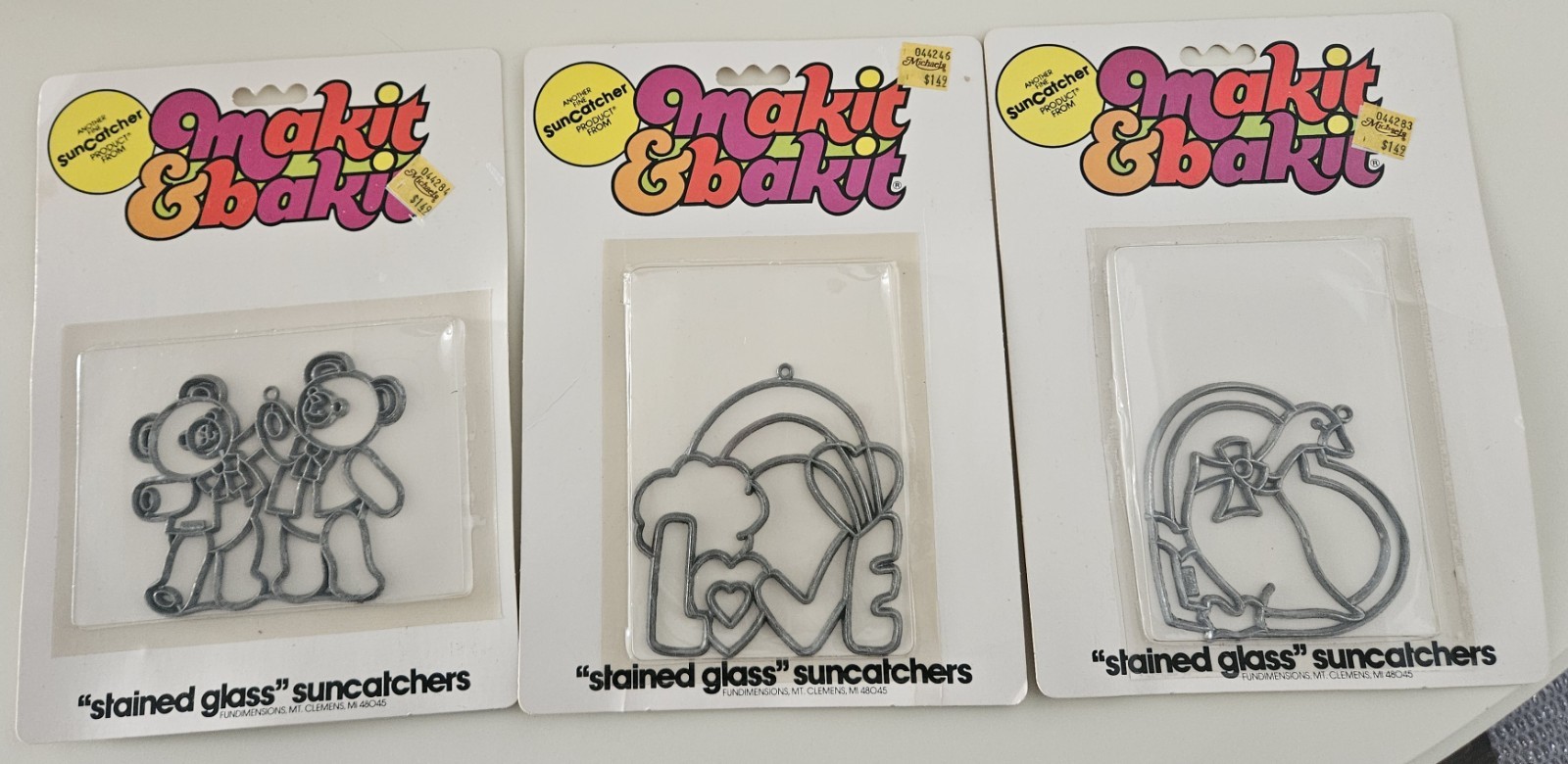 Makit & Bakit "Stained Glass" Suncatchers Ornaments Lot of 3 New Old Stock 1983