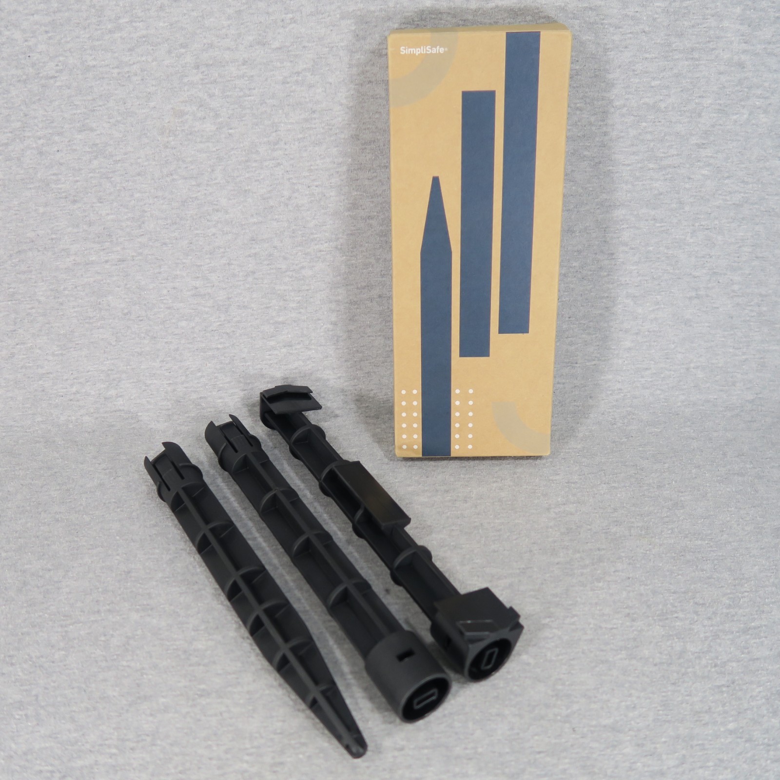 Simplisafe Yard Sign Stakes with Original Box