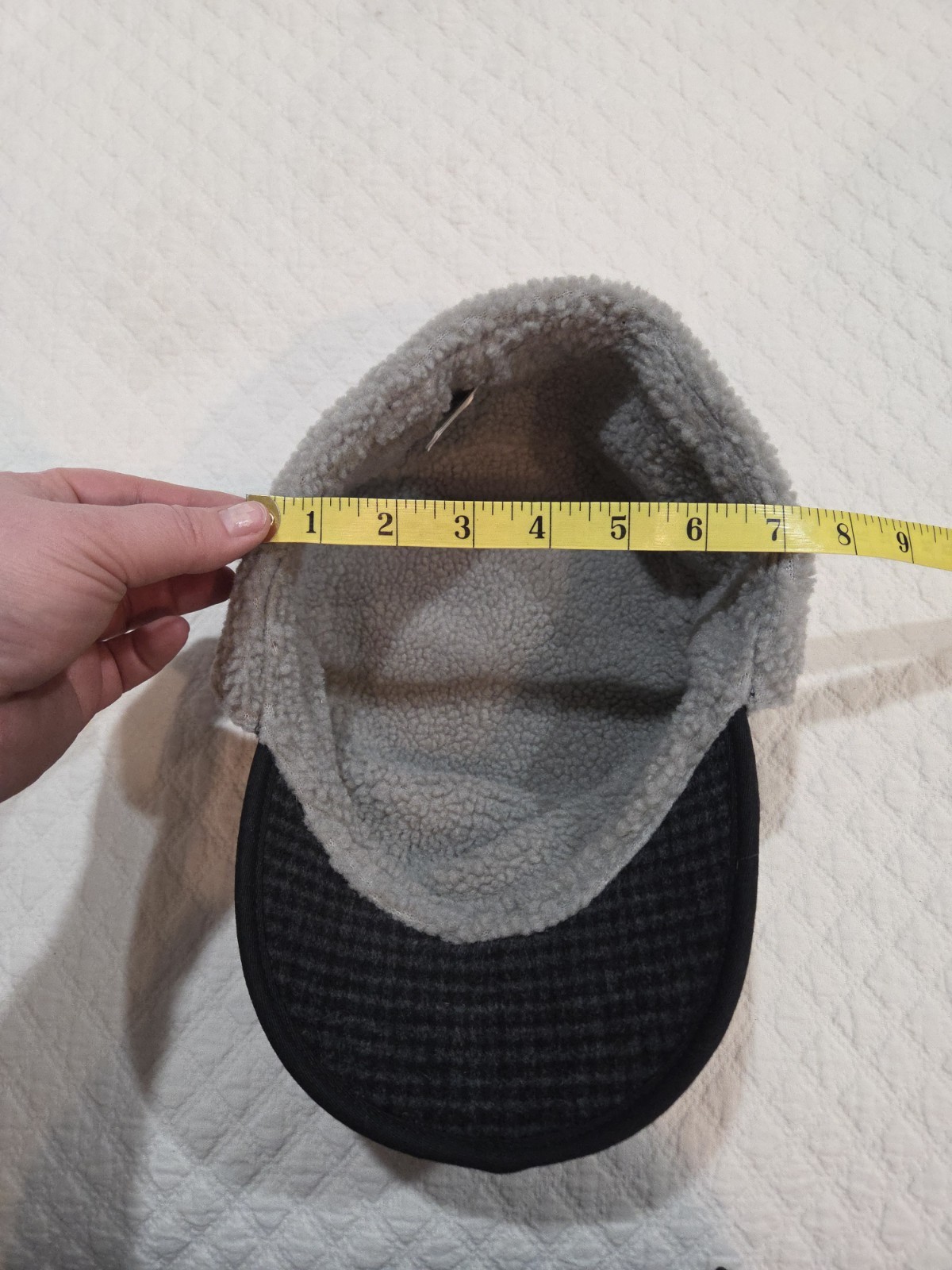 Outdoor Research Yukon Cap Hat Wool Poly Size Large Grey Plaid Ear Flaps Sherpa