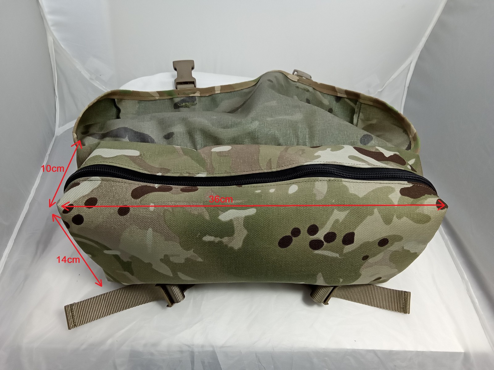 Back bag MTP, clip and zip closure, molle and strap on attachment