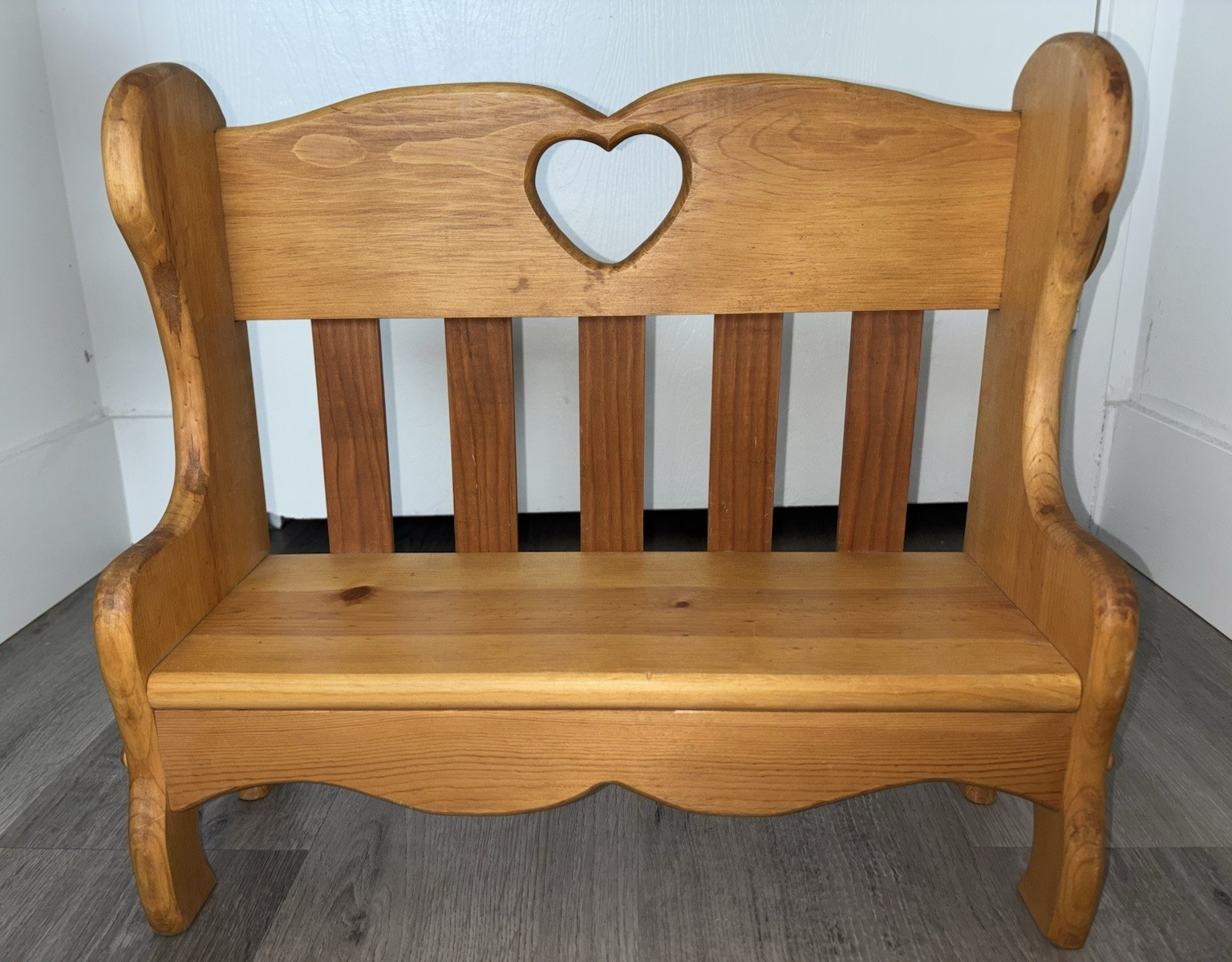 Vintage Grandpa Buddy's Wood Doll Bench Heart Backrest Brown 20x10x16 in