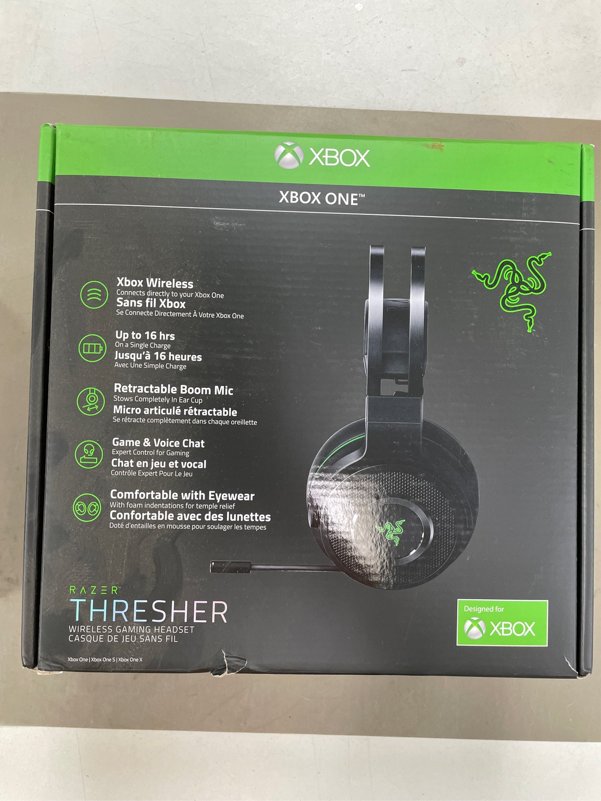 Razer Thresher Xbox One Wireless Gaming Headset - Noise-isolating Ear Cushions