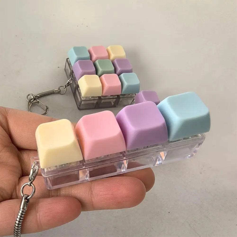 1/4/5/9 Button Keyboard Fidget Clicker Mechanical Keyboard Fidget Keychain