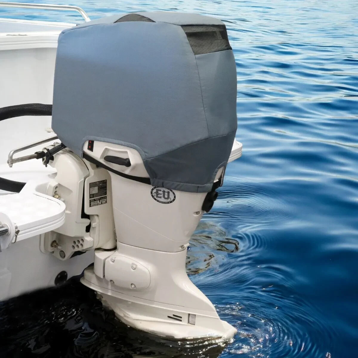 Oceansouth Vented Cover for Evinrude E-TEC 3 CYL