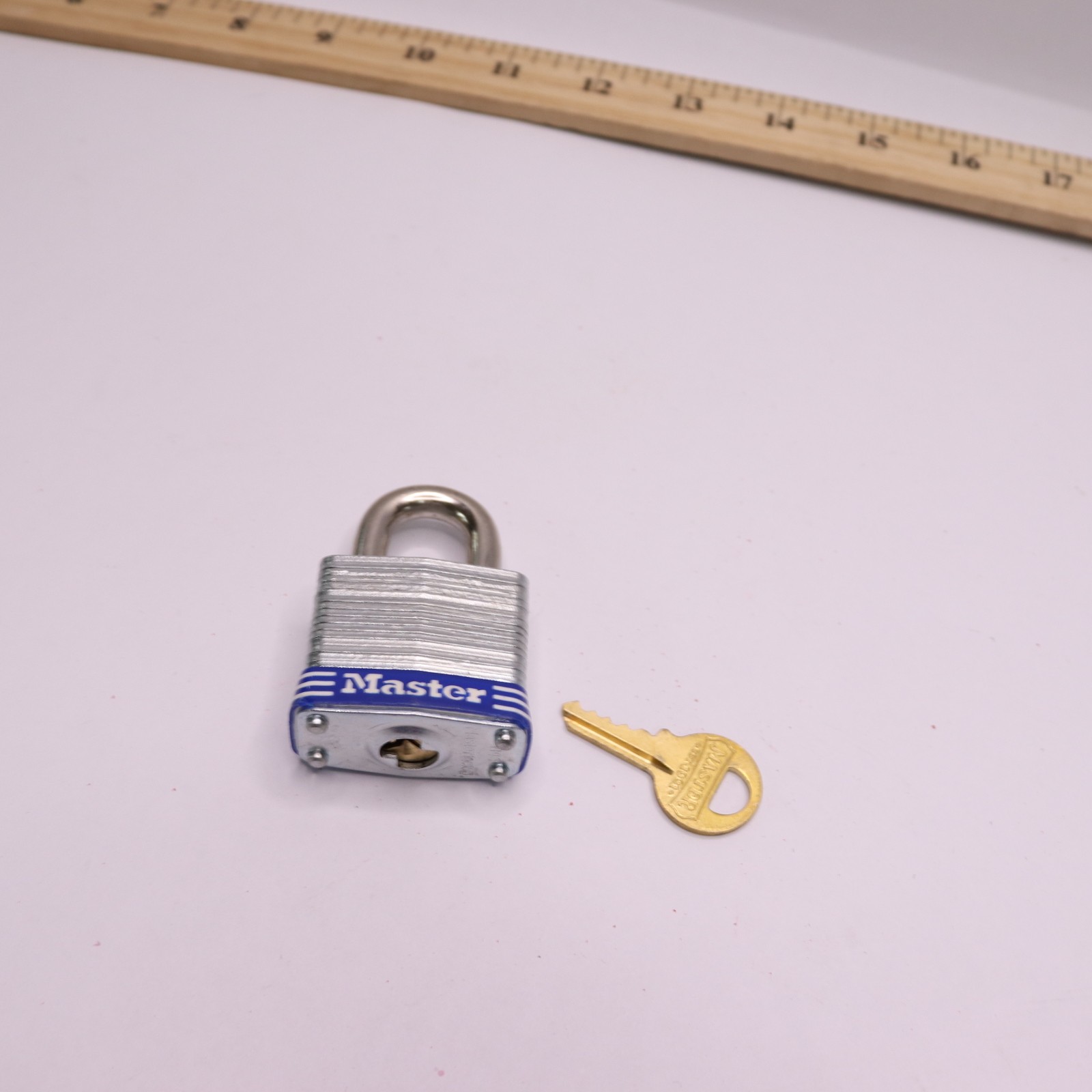 Master Lock Padlock with Key Laminated Steel 1-9/16"