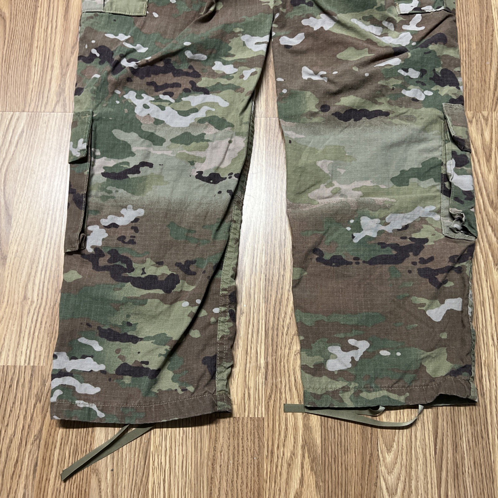US Army OCP Multicam Combat Trousers Medium Regular Flame Resistant USED #01