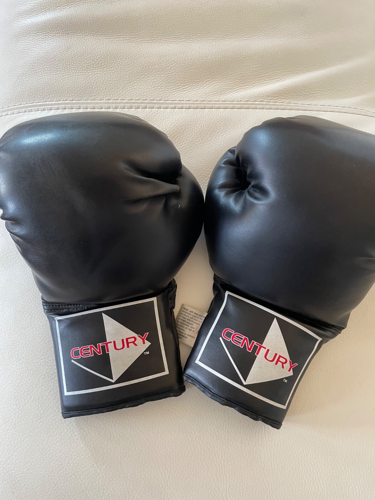 Century 14 oz Boxing Gloves W/Elastic Wristband. Black. Very Good Condition