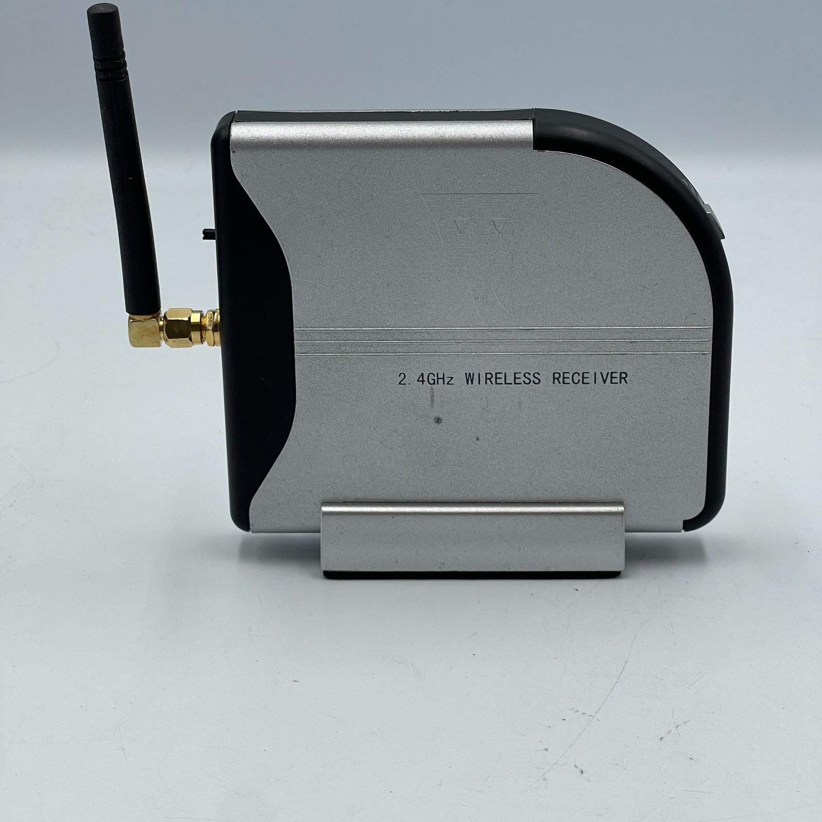 Wisecomm Clover 4.0-Channel Receiver Silver Wireless 2.4 GHz for Security Camera