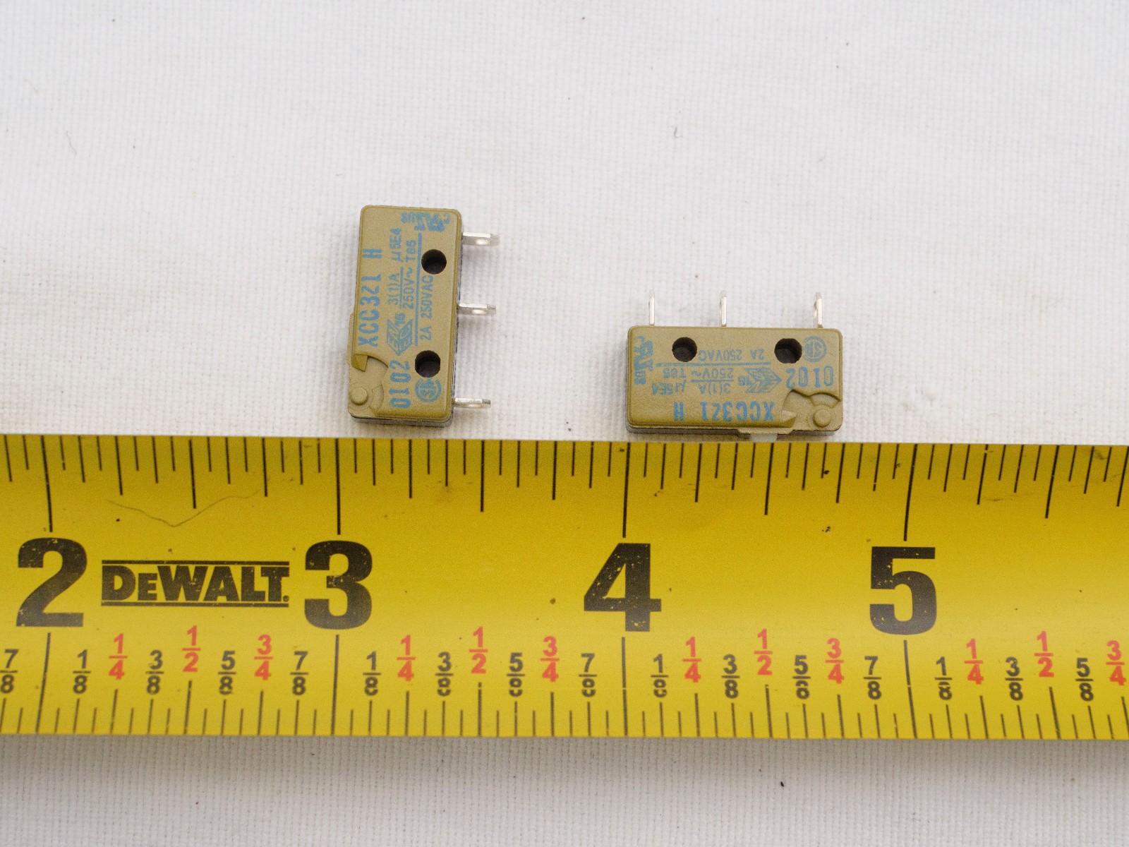 1X Saia-Burgess XCC3Z1 Basic / Snap Action Switches Sub-miniature micro Switch