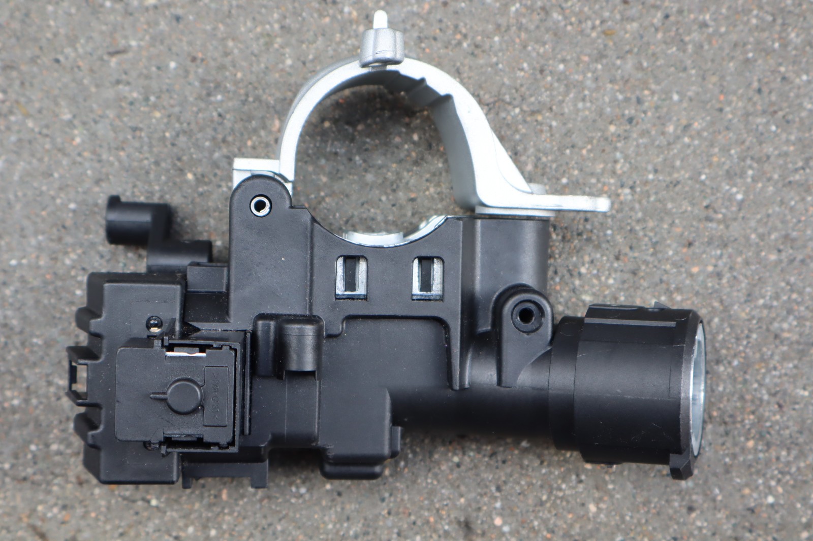 FITS 08-11 FOCUS ESCAPE MARINER IGNITION LOCK HOUSING ASSEMBLY NEW 9L8Z-3511-A