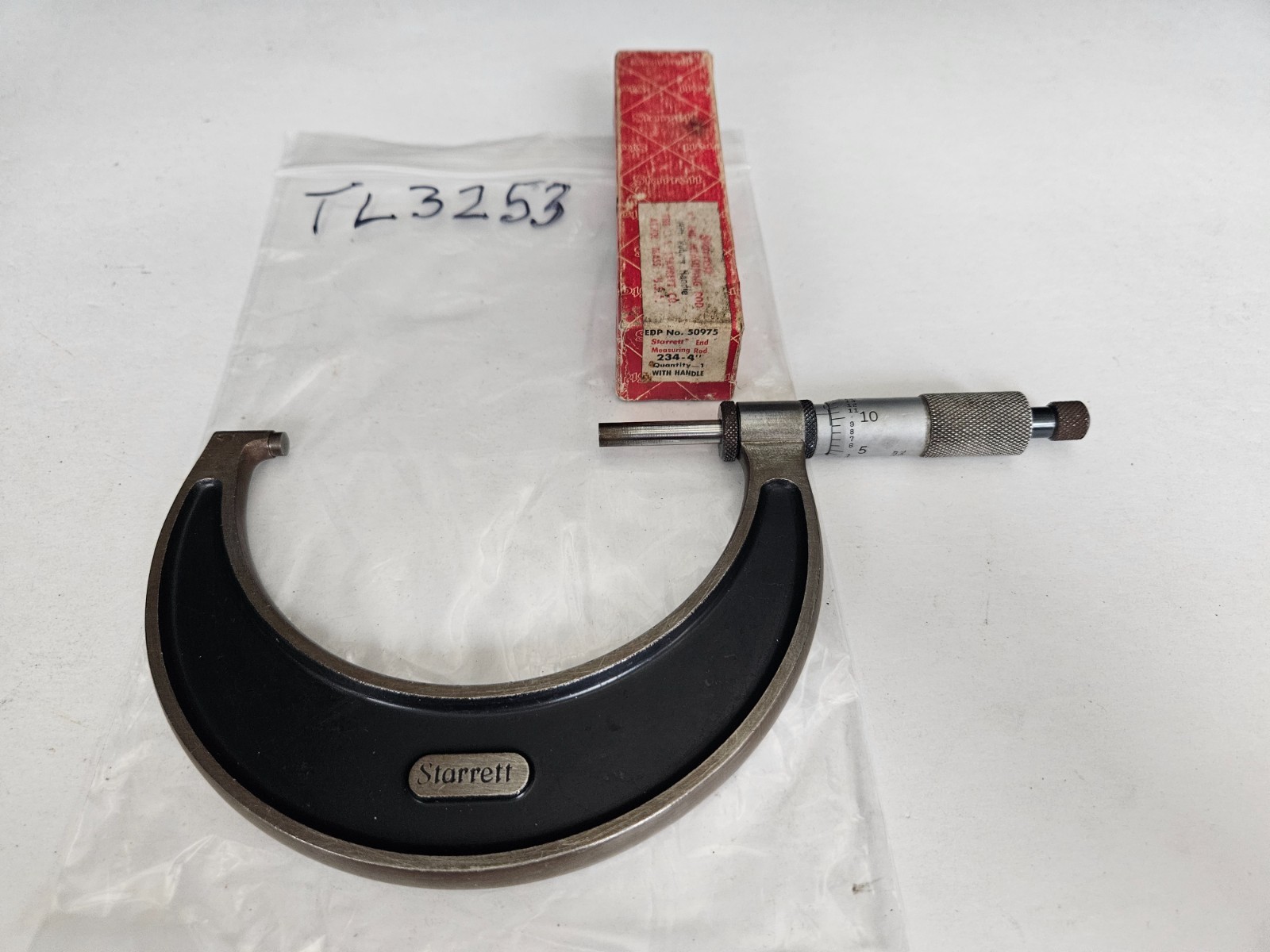 STARRETT #226RL-4 3-4" .001" RANGE OUTSIDE MICROMETER W/4" STANDARD USA (TL3253)
