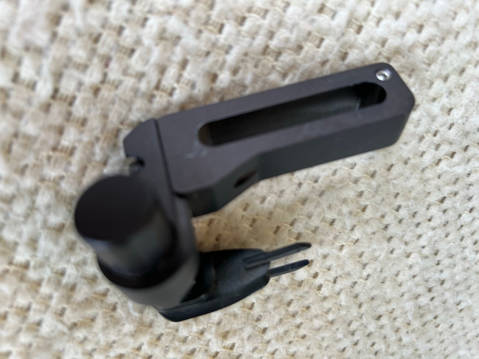 Left Hand Flipper Rest