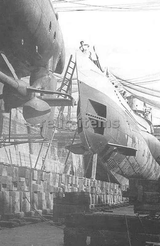 WW2 PICTURE PHOTO GERMAN SUBMARINE U BOAT U-BOAT U-99 IN DRY DOCK 6636