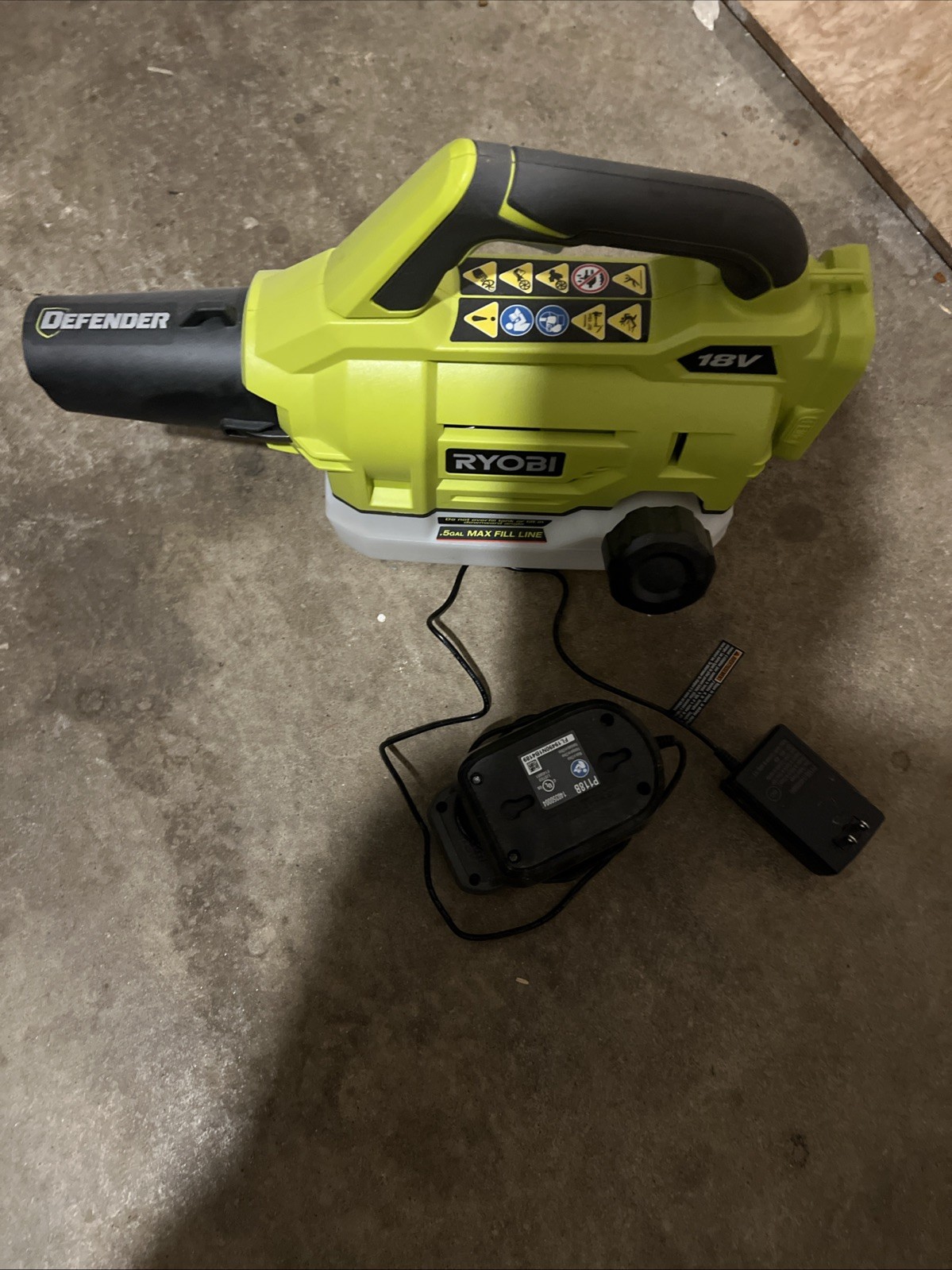 Ryobi One+ 18V Volt Defender Cordless P2805 Disinfectant/Chemical Fogger/Mister