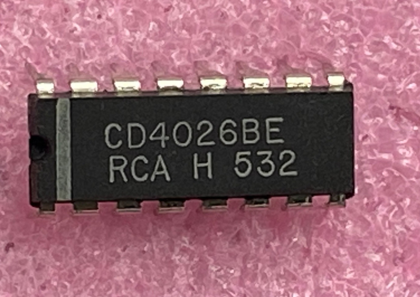 RCA CD4026BE CMOS Decade counters/dividers Integrated Circuit