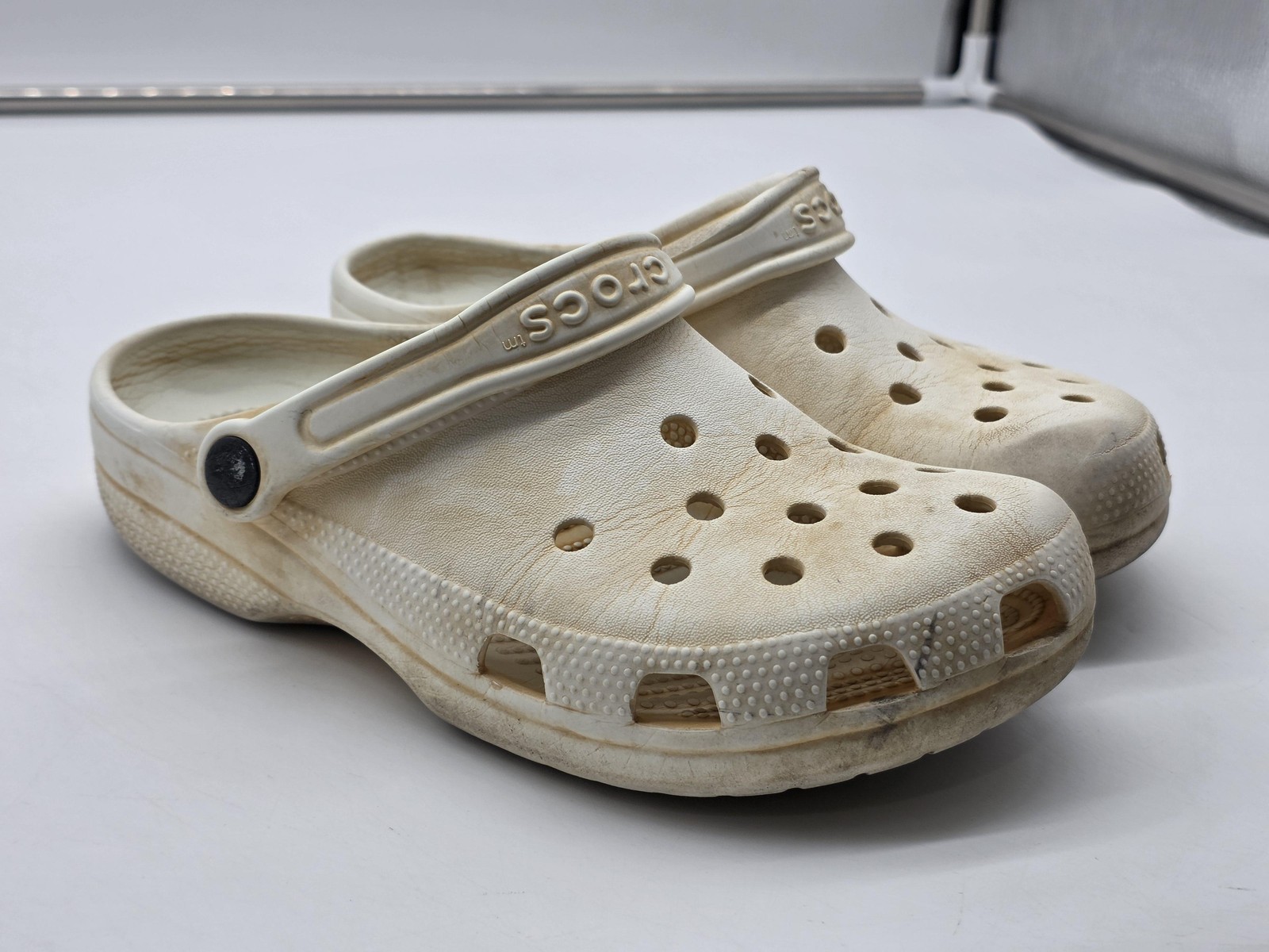 Crocs Classic Clog Shoes Kids Size 5 White Slip On Sandals Comfort Damage