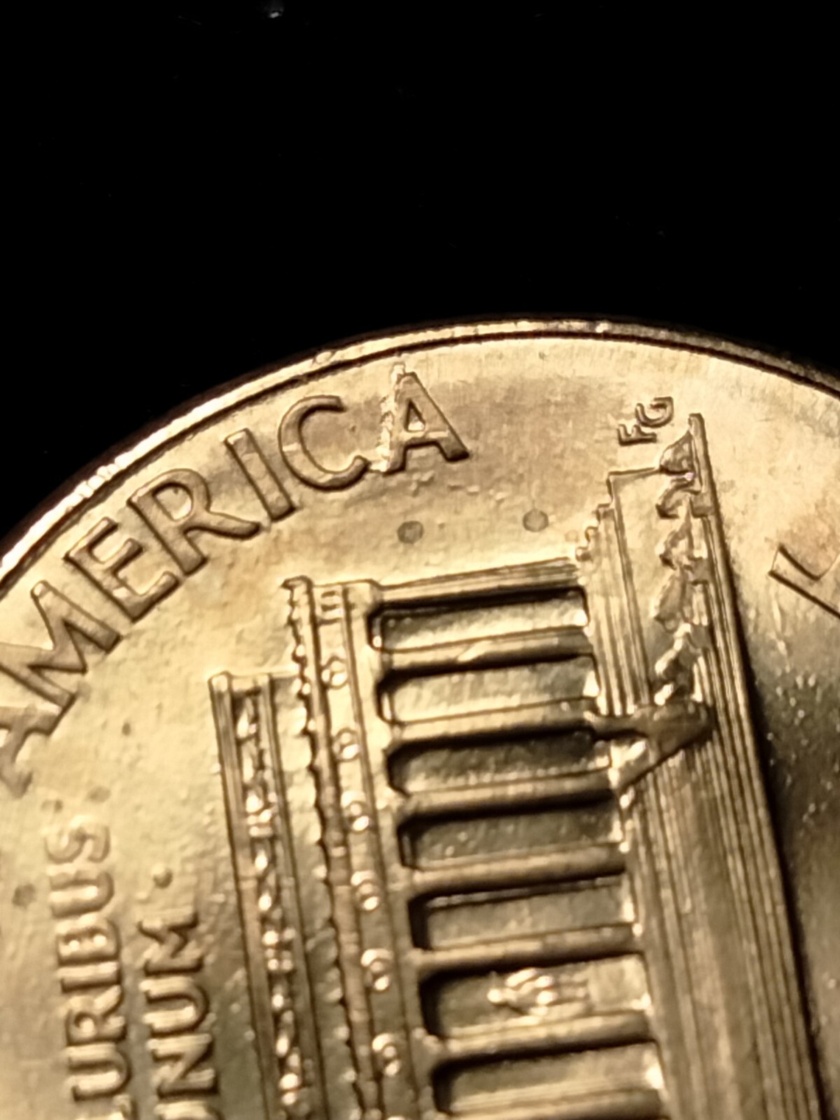 1999 D Lincoln Memorial Cent Struck Thru Grease