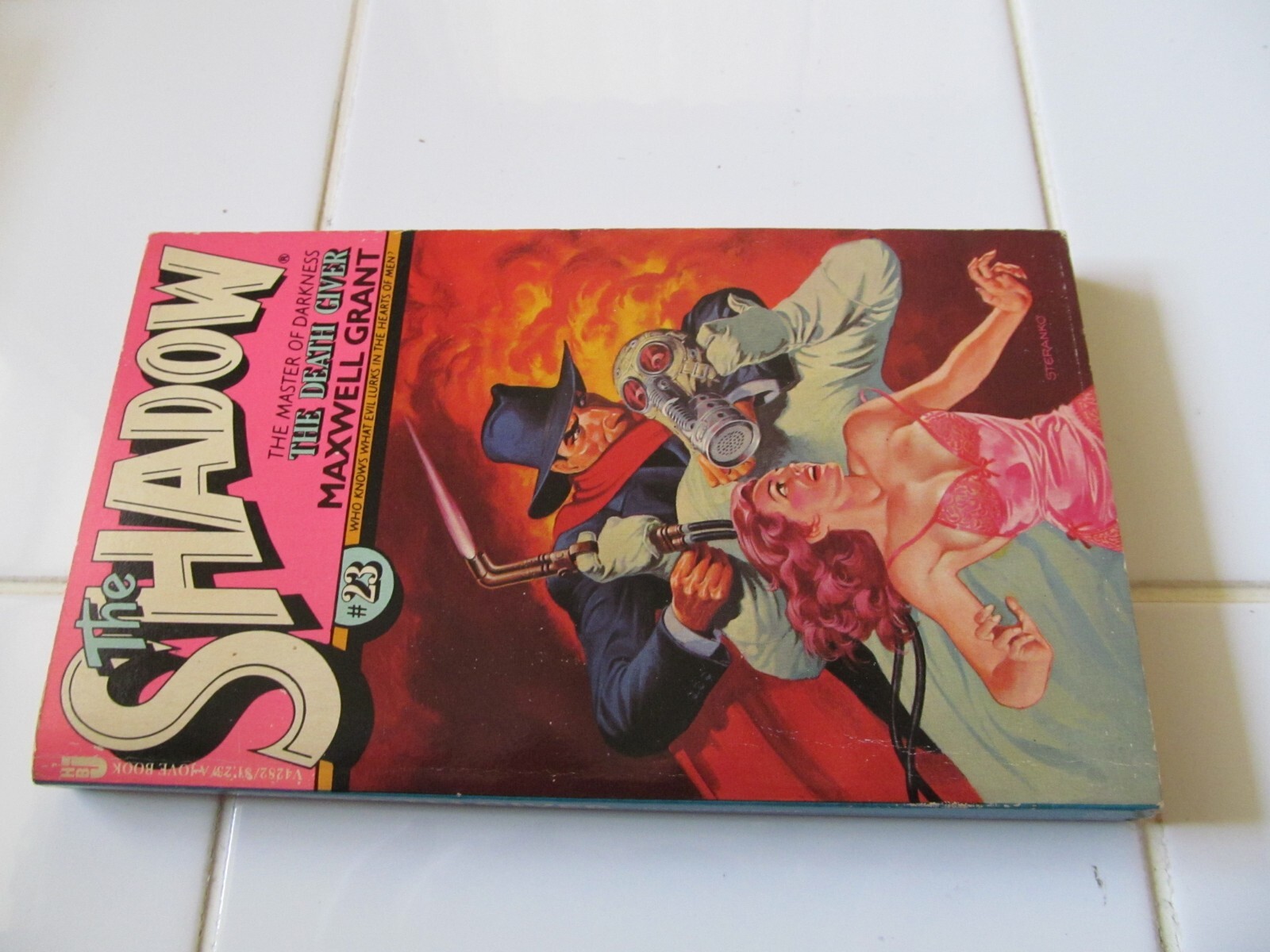 THE SHADOW, VINTAGE PAPERBACK: #23, 1978 1st JOVE PRINT, "FINE+". STERANKO