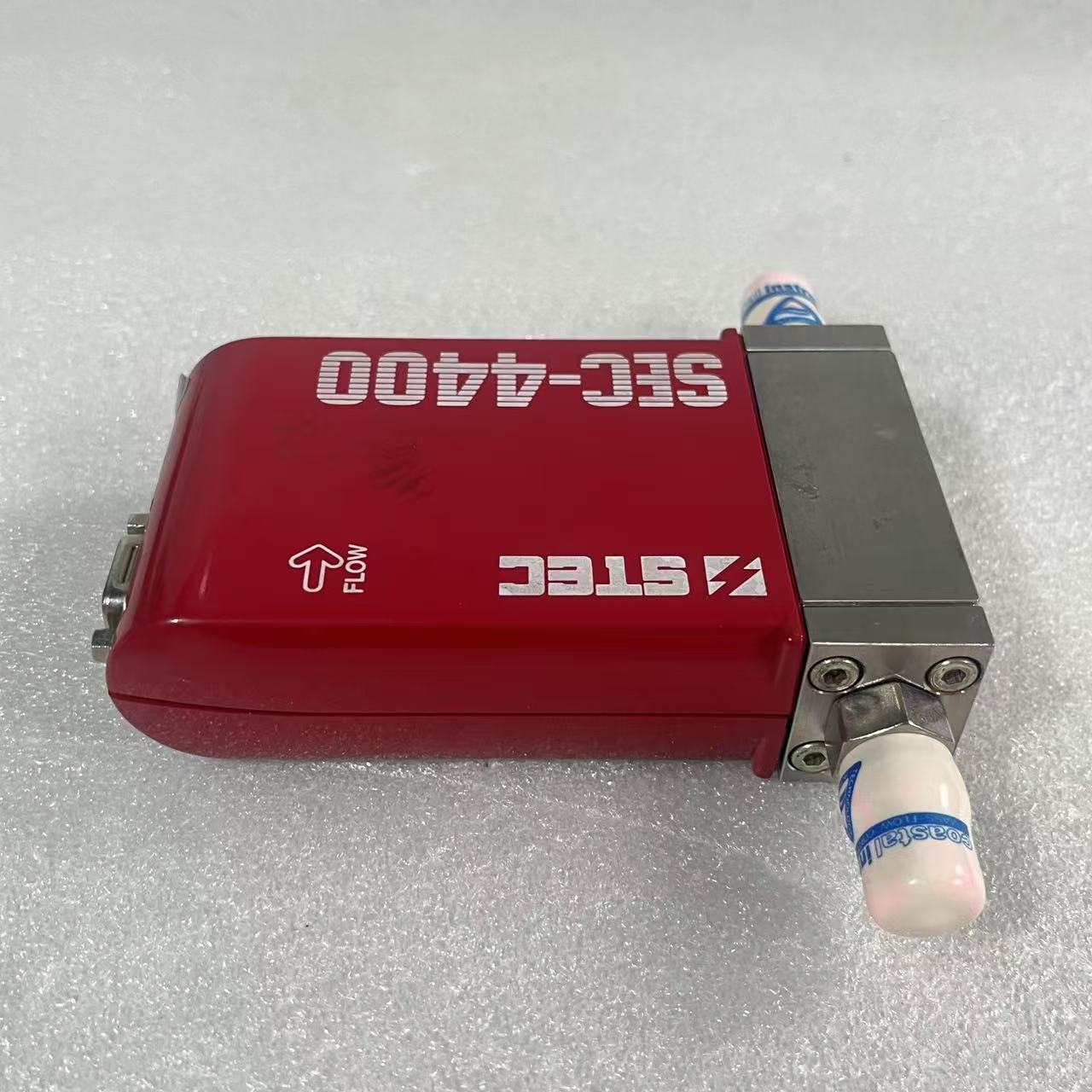 STEC MASS FLOW CONTROLLER SEC-4400MO 1pcs