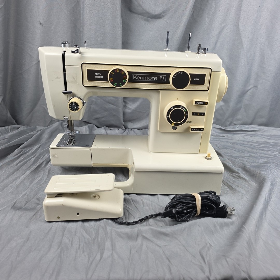 Vintage Kenmore 10 Sewing Machine Model 385.12490 W/ Pedal - For Parts Or Repair