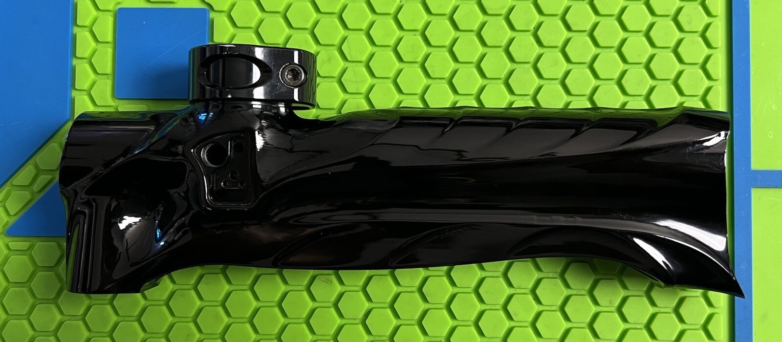 BOB LONG GEN 1 MARQ CLOSER BODY + FEEDNECK - GLOSS BLACK
