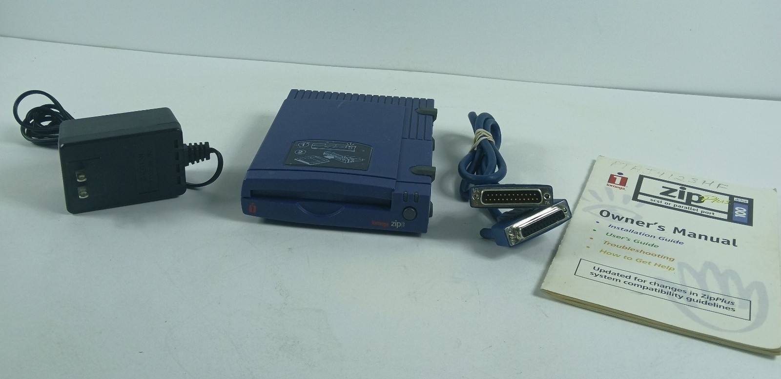 Iomega Zip 100 Parallel Port Drive Model Z100P2 W/TH CABLE POWER DISC  TESTED