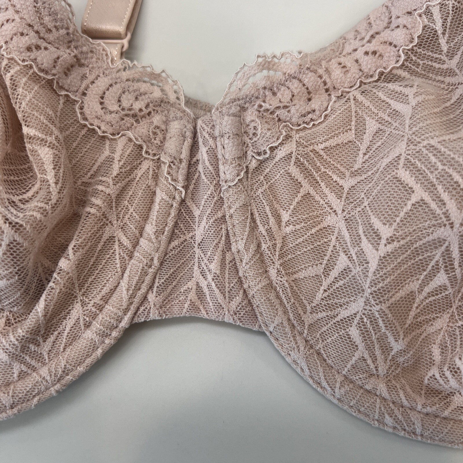 Wacoal Bra 36D Vivid Encounter Lace Unlined Underwire 855295 J-Hook Convertible