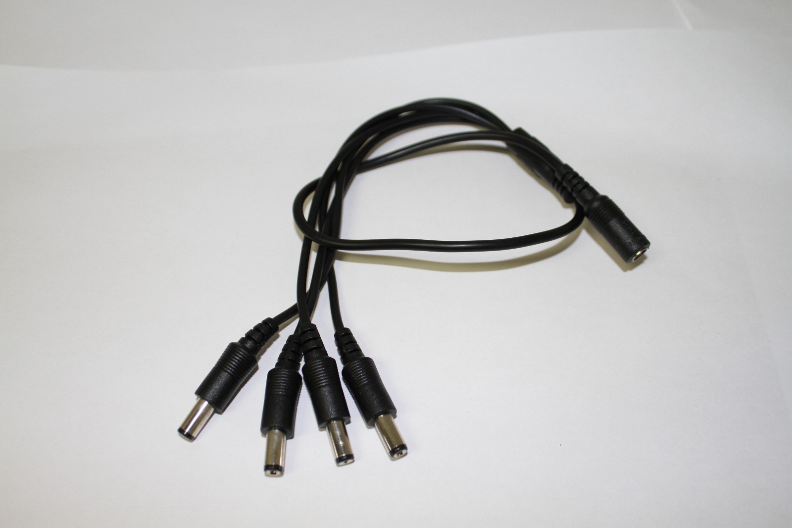 4CH Power Supply CCTV CCD Camera 4 Port 12V DC+Pigtail