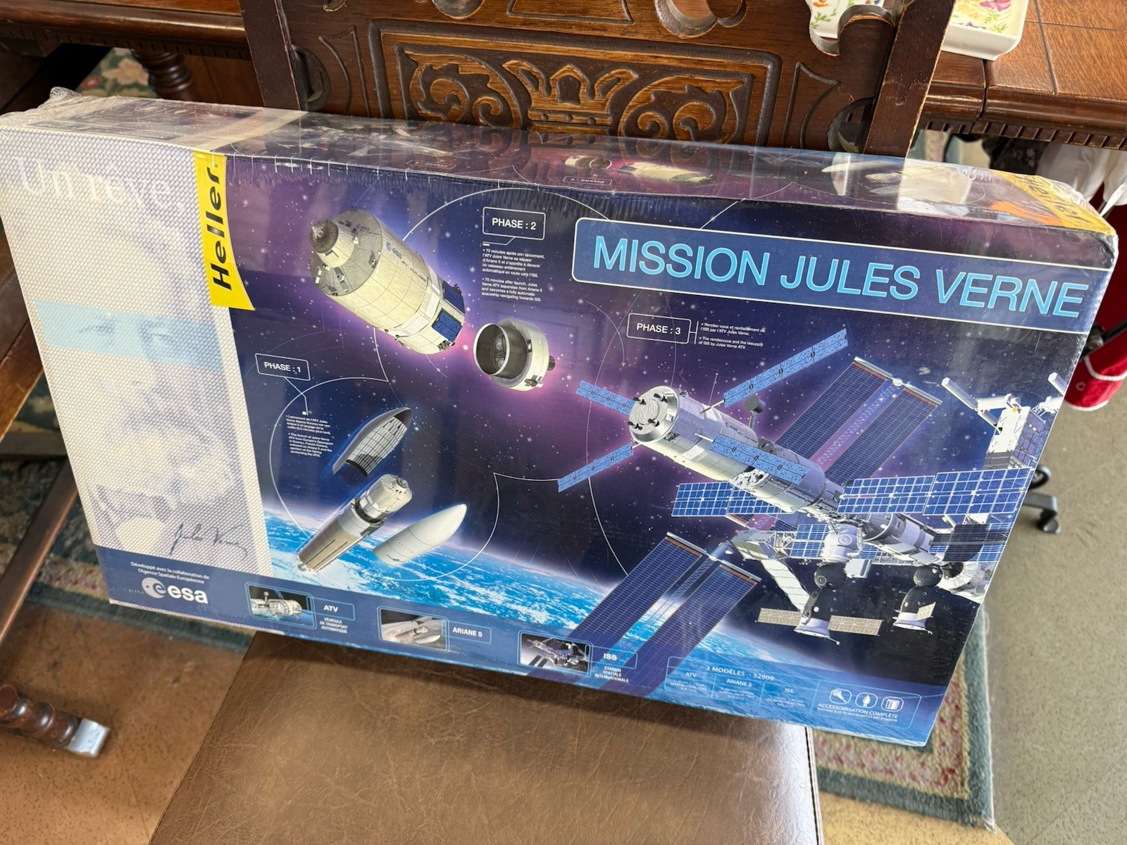 Heller SEALED!! Mission Jules Verne ATV Ariane 5 ISS 1:125 Space Station Revell