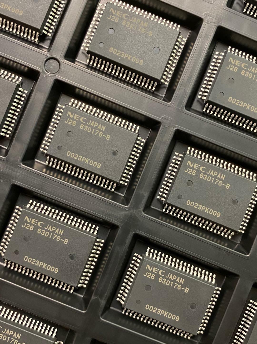 NEC UPD7503AGF Microcontroller, 4-Bit, MROM, 0.41MHz, CMOS, PQFP64 **NEW**
