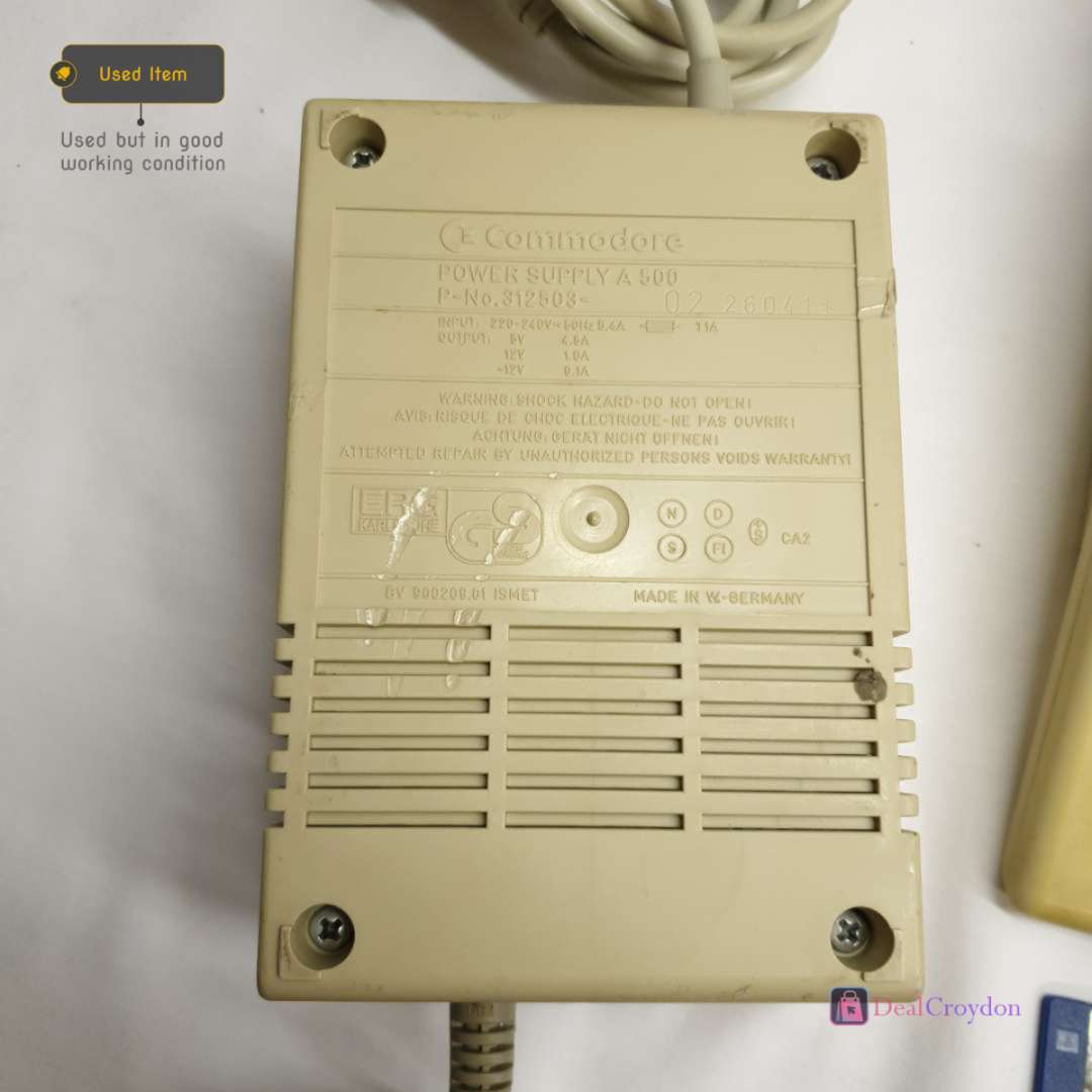 COMMODORE AMIGA A500 COMPUTER +COMMODORE A520 +MOUSE + 10 DISKS + POWER SUPPLY
