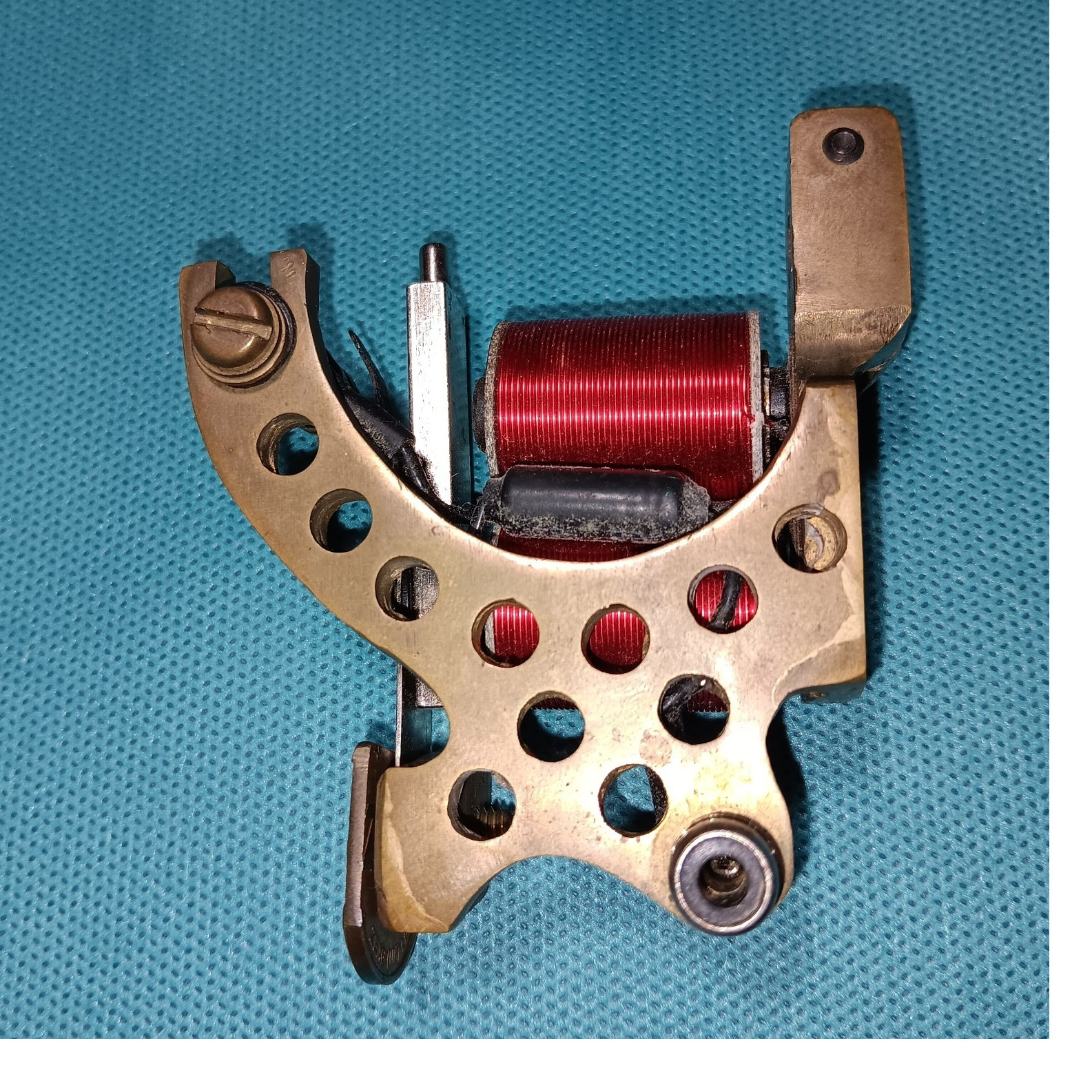 flying dutchman tattoo machine