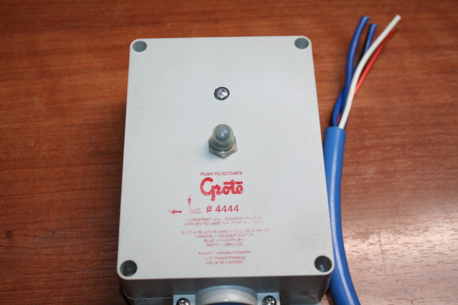 Grote 44440 Accelerometer Dome Switch 15A open box