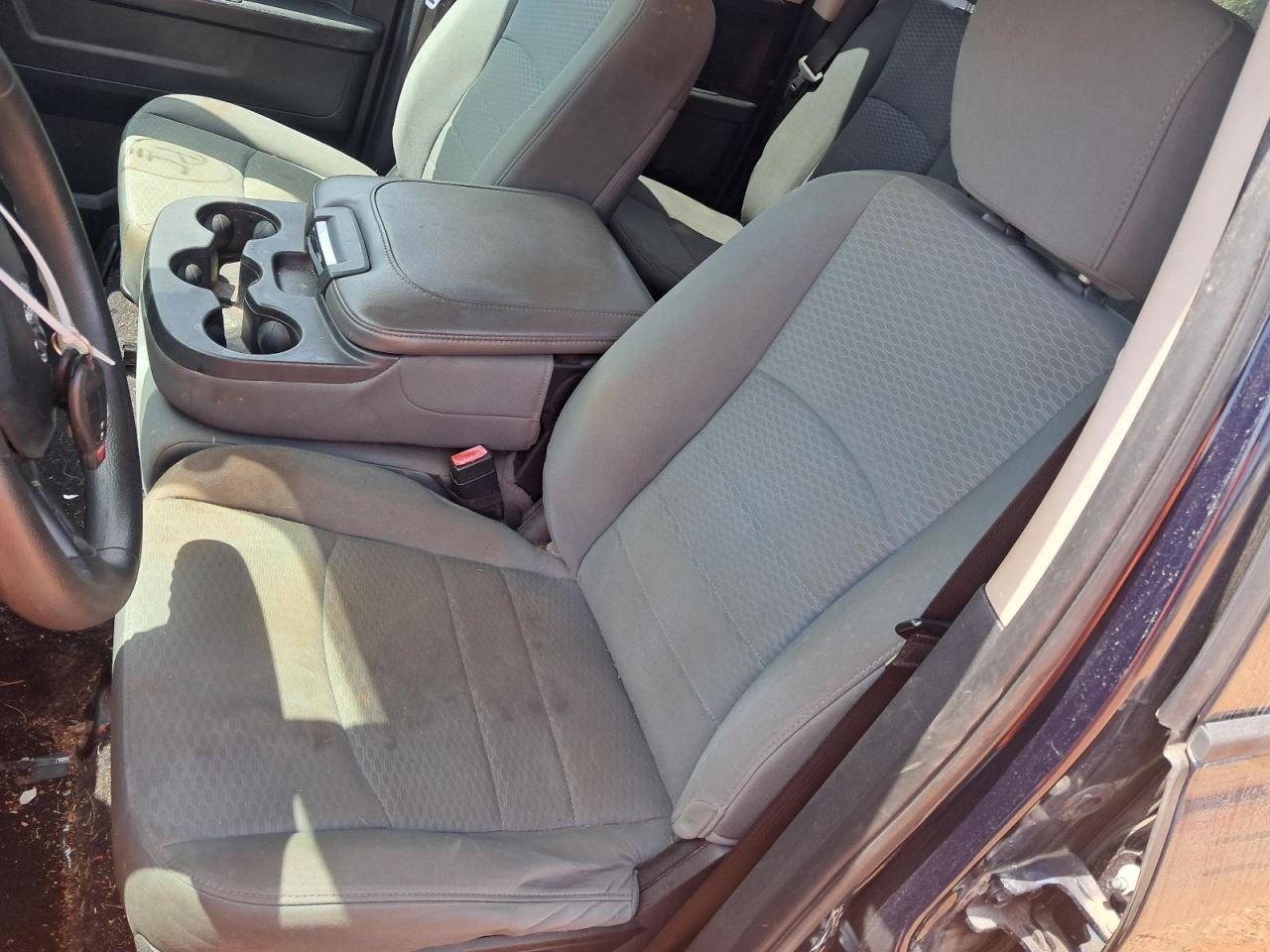 TDODR1500 2013 Glove Box 4778347