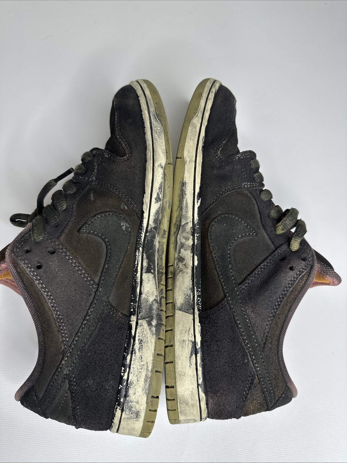 Size 9.5 - Nike Dunk SB Low Red Stardust