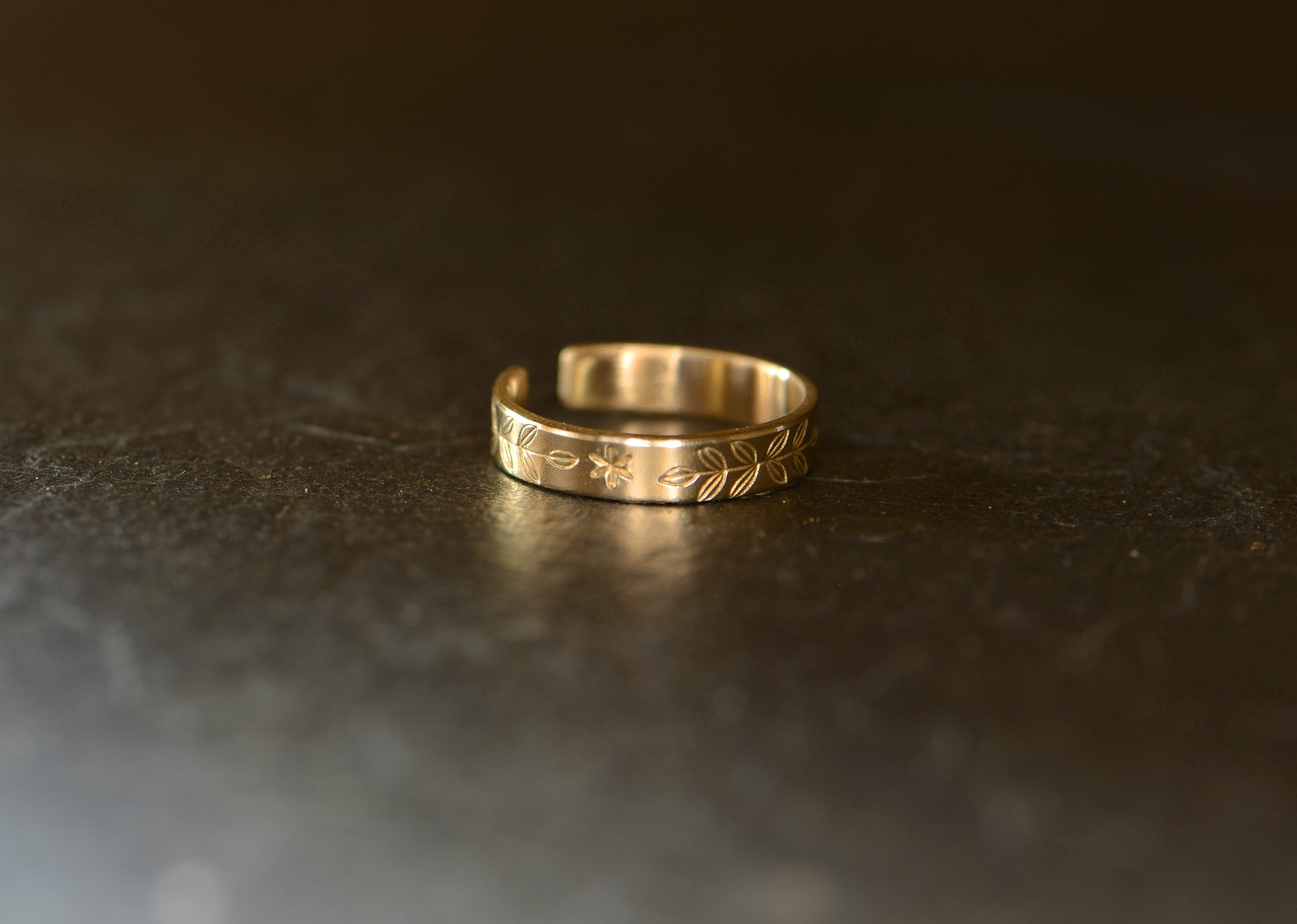 Dainty gold filled toe ring with stars