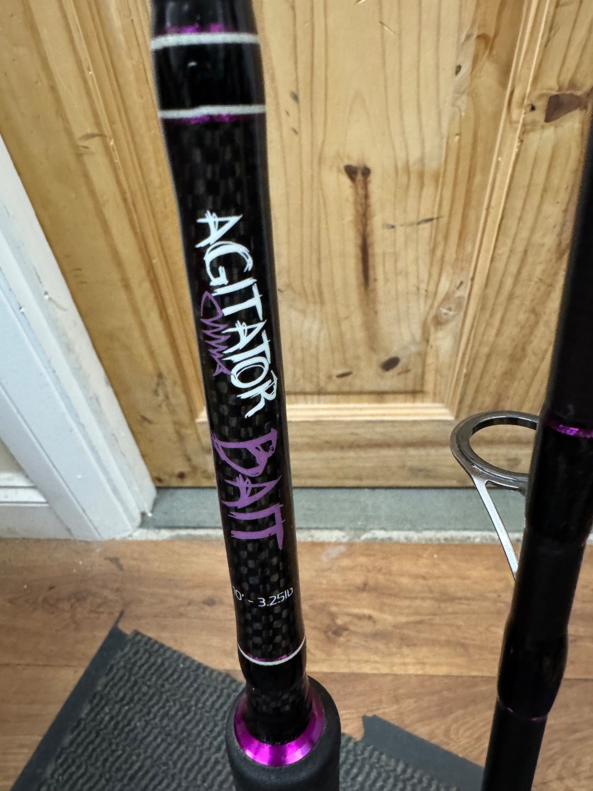 PREDATOR FISHING TACKLE - WYCHWOOD AGITATOR BAIT PIKE ROD, 10ft, 3.25lb (3 of 3)