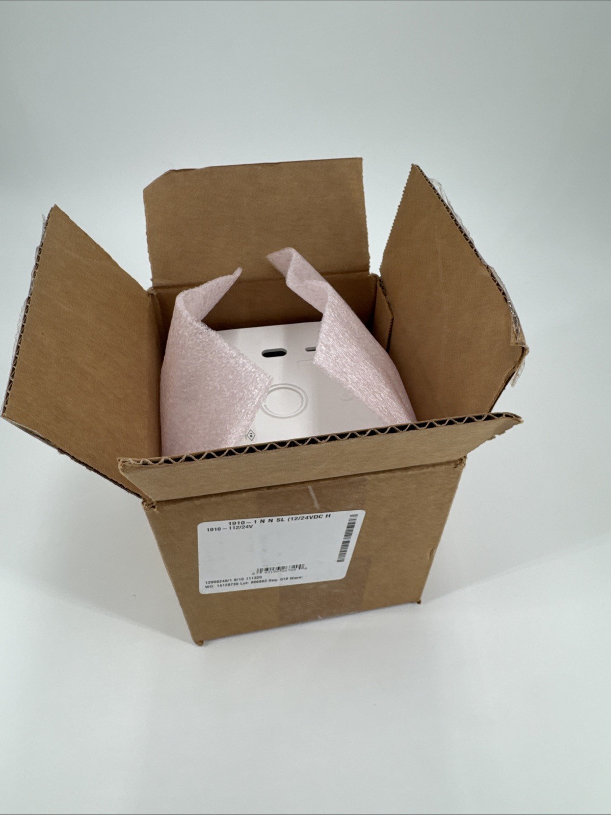 System Sensor SBBWL NEW Open Box. Fast Shipping. New.