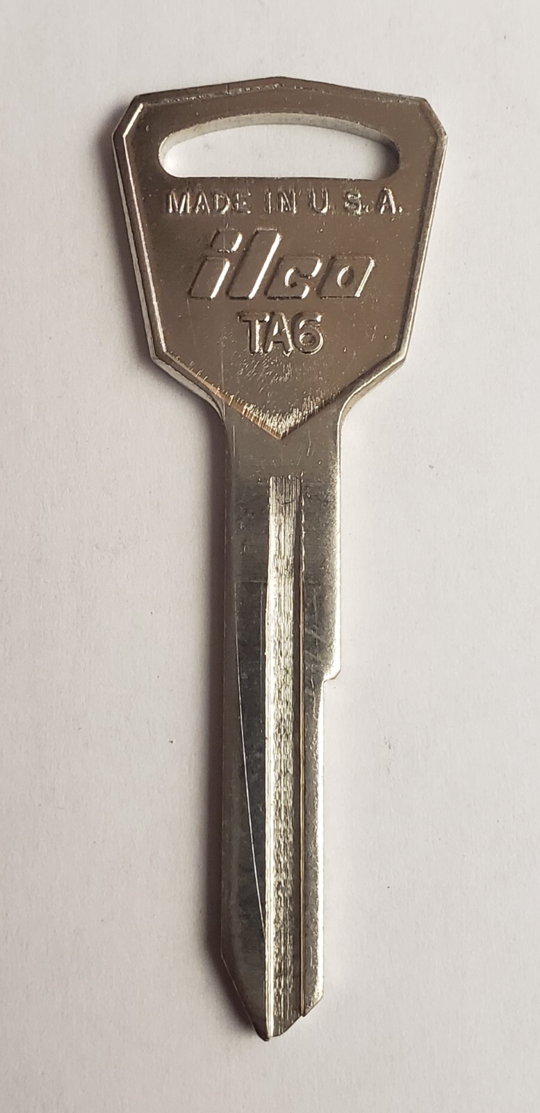 Ilco - TA6 - Key Blank TOYOTA - CAT - CASE - International Harv - VARIOUS MODELS