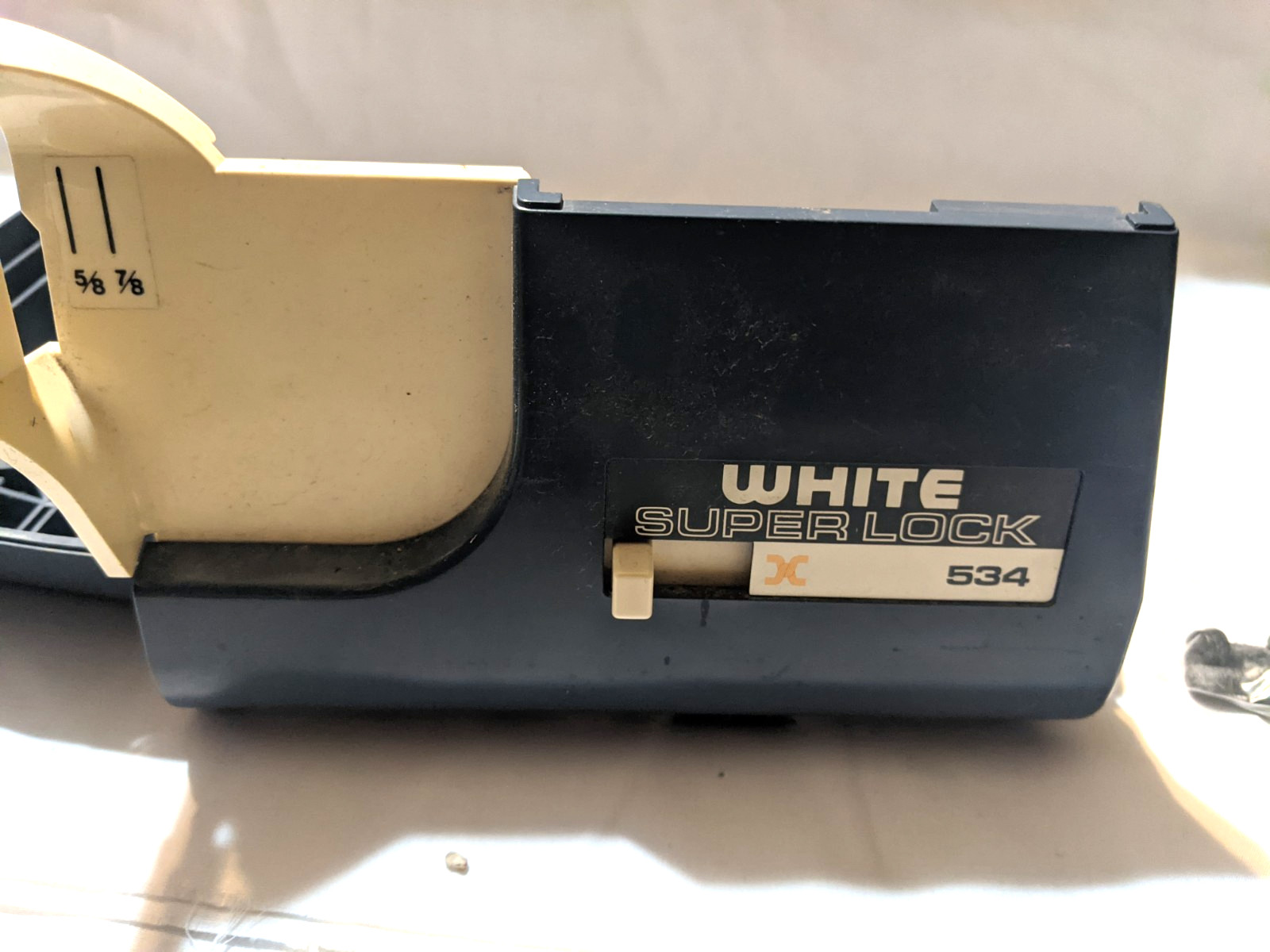 White Superlock 534 Sewing Machine Serger Base w/ Feet + Front Access Door Panel