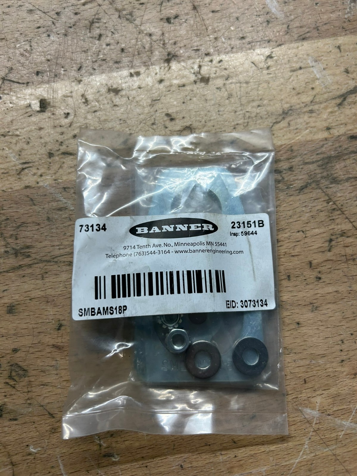BANNER ENGINEERING SMBAMS18P, BRACKET FOR VISION SYSTEM LIGHTING-NEW IN PACKAGE