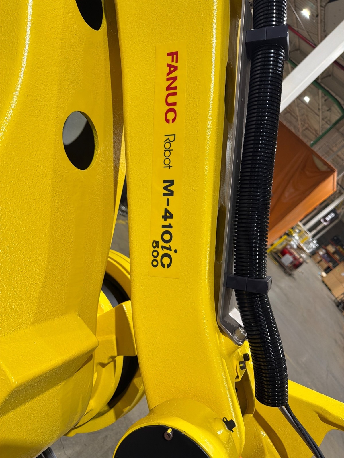 FANUC M‑410iC/500 Complete with R‑30iB Plus Controller USED