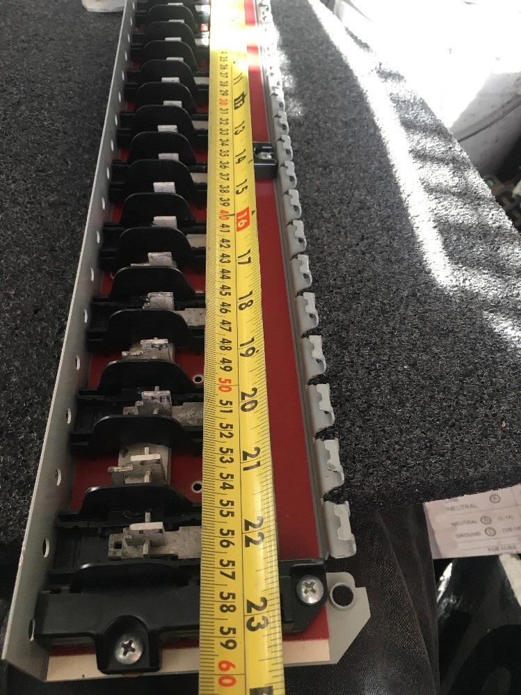 GE BUSS BAR 200A 240V 1 PH 20 SPC OR 40 SPC USED GOOD CONDITION