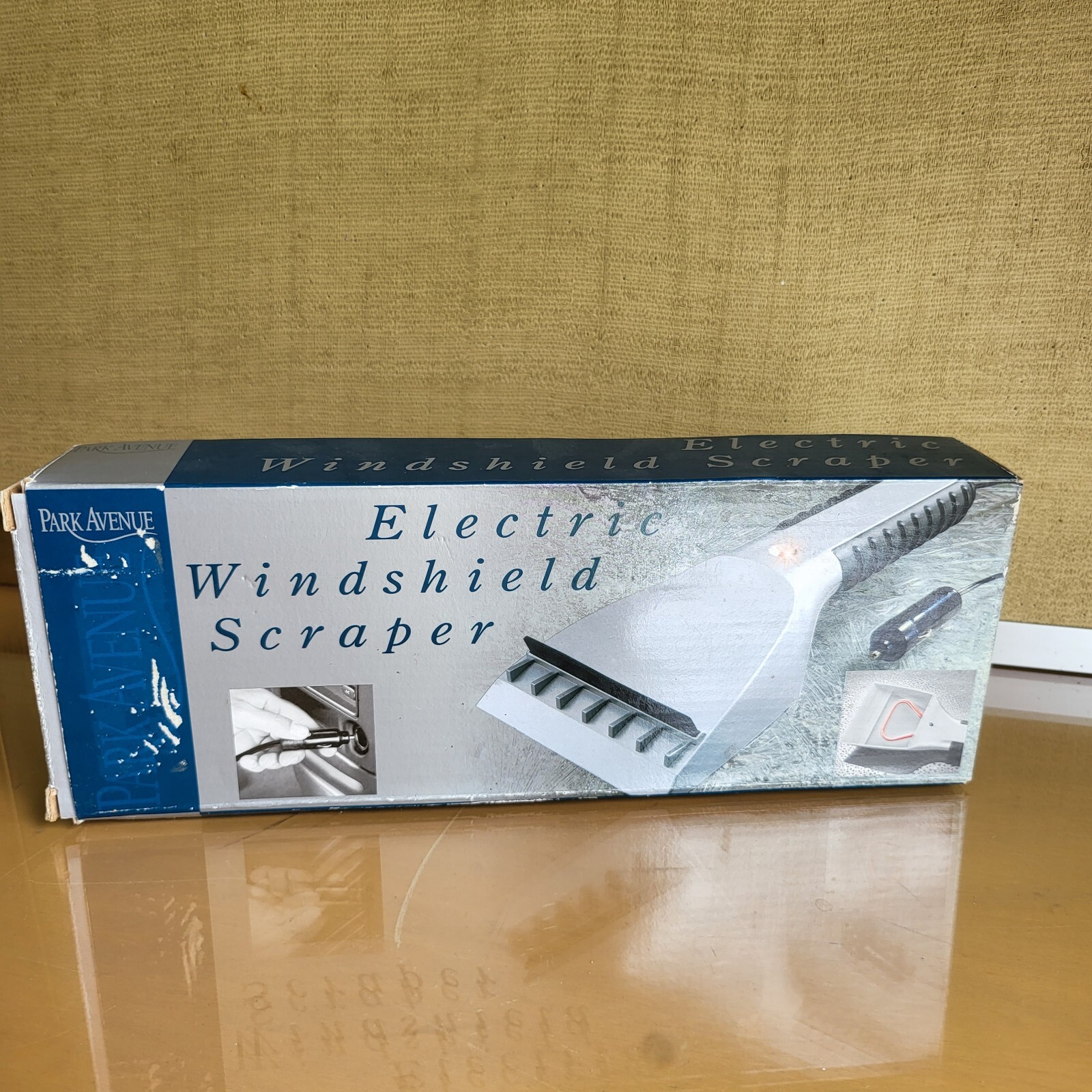 Park Avenue Electric Windshield Ice Snow Remover Scraper Tool Car Plug
