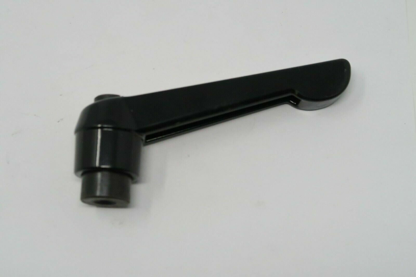 1 pcs MONROE ENGINEERING MA-38054, #4 x 1/2" Female Insert Reamed Handle