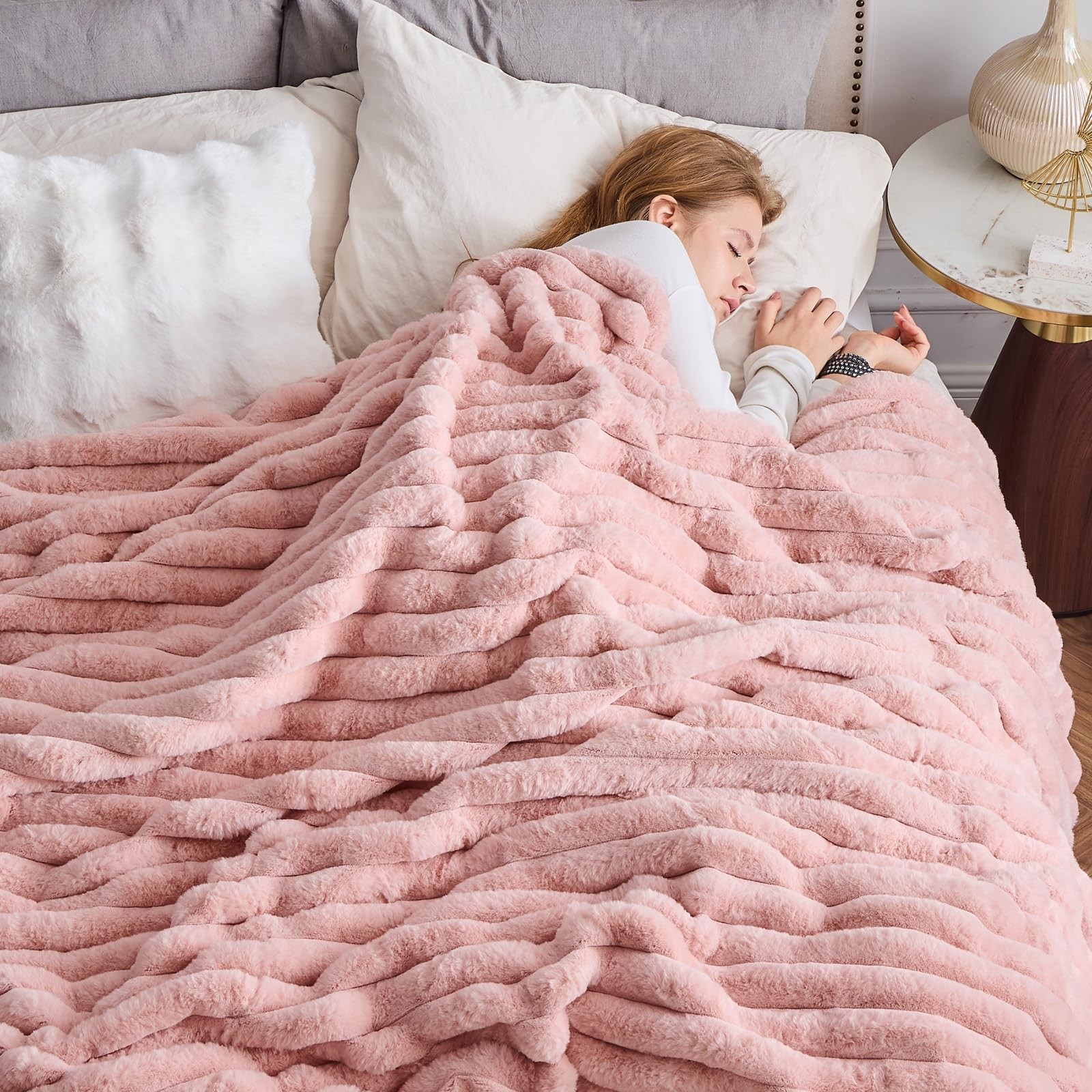 NEWCOSPLAY Faux Fur Twin Blanket Pink 3D Ribbed Plush Thick Warm Blanket for ...