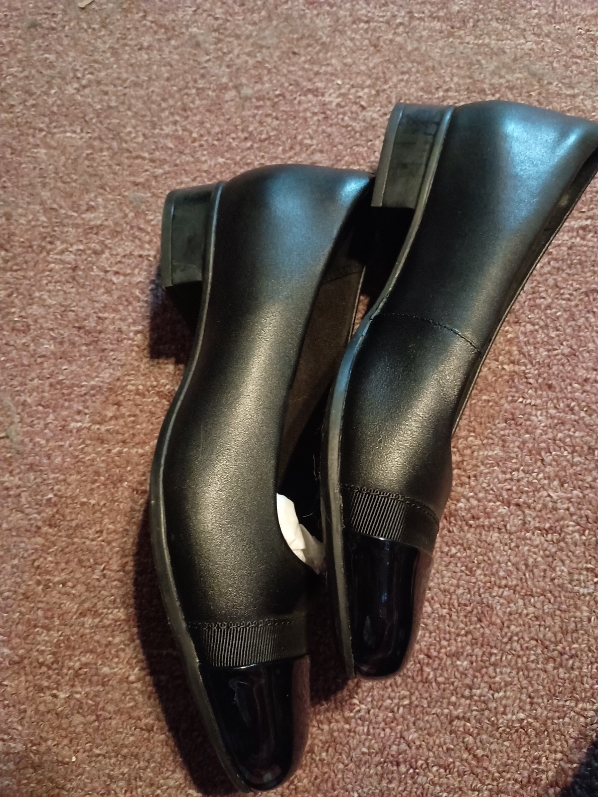 Ladies Clark’s Shoes 6 1/2 Dress Shoes. New Black