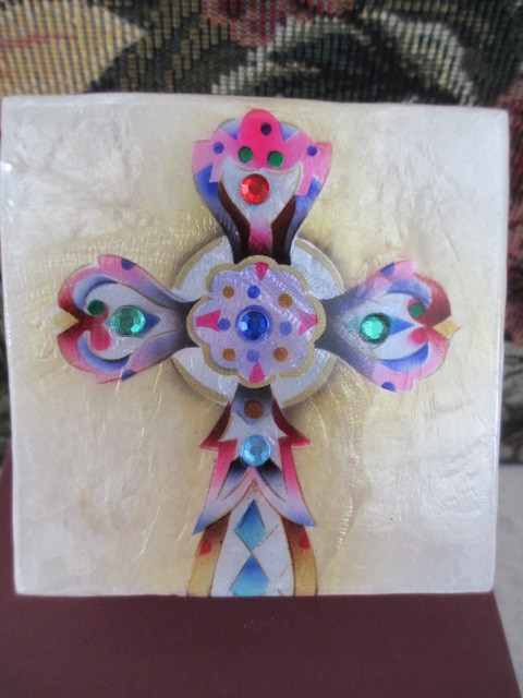 1211 * CROSS ~ CAPIZ SHELL TRINKET BOX
